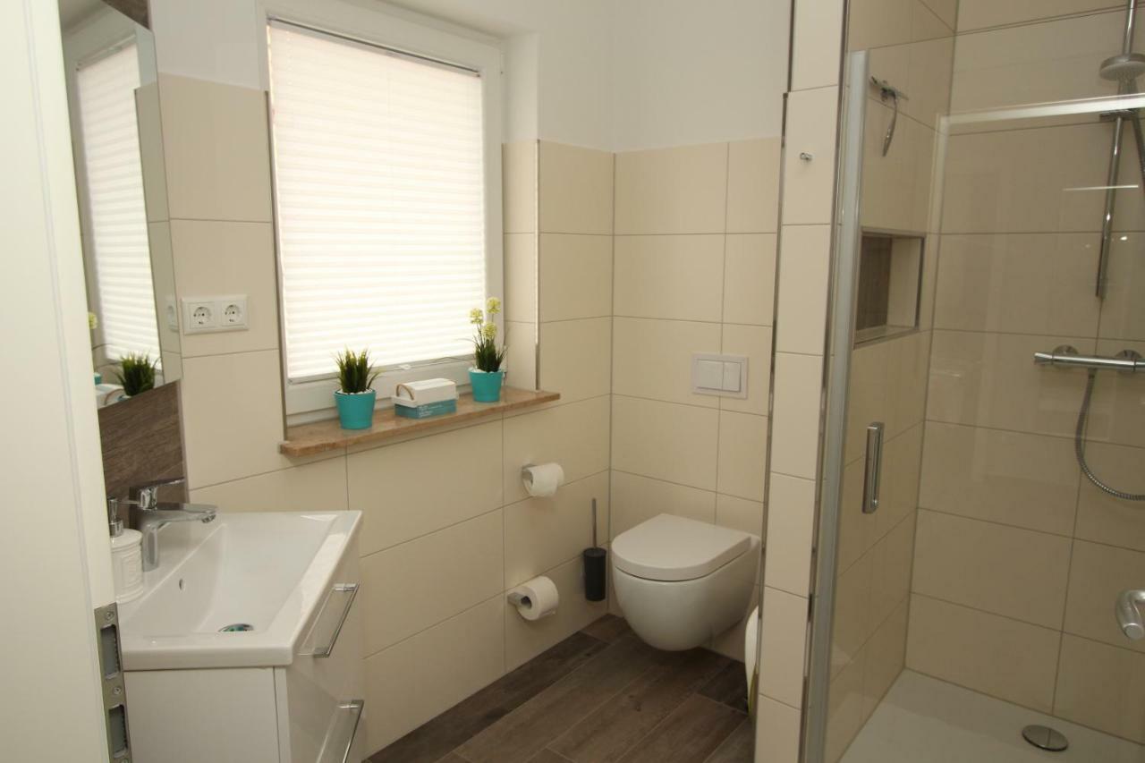 Familienfreundliches Ferienhaus In Kroepelin Εξωτερικό φωτογραφία